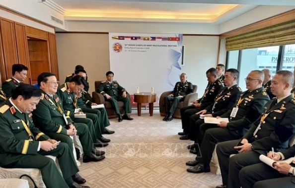 Vietnam reinforces military cooperation at 26th ASEAN Army Chiefs Meeting
